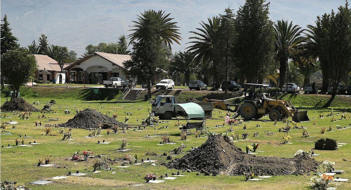 Cementerio en Cochabamba. Foto: EFE