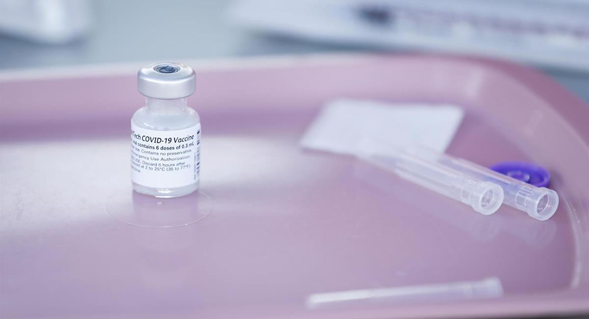 El estudio pretendía medir cuánto tiempo protegen las vacunas de Pfizer y Moderna. Foto: EFE