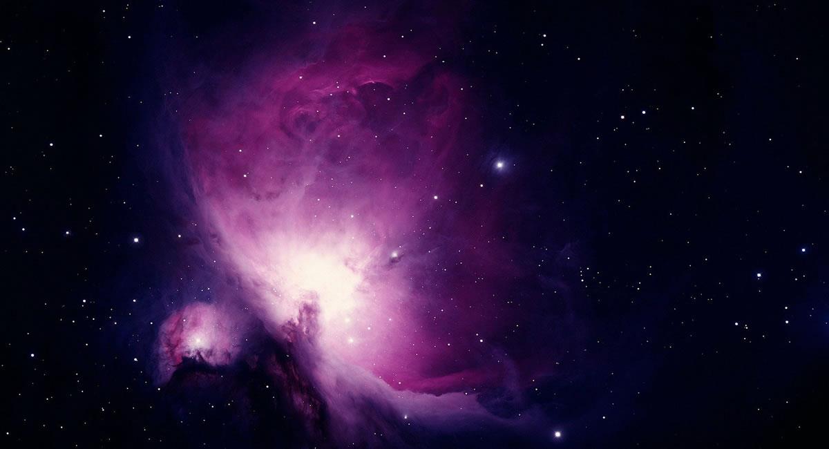 Un jet protoestelar es un chorro de gas a alta velocidad que emiten algunas de las estrellas recién nacidas. Foto: Pixabay