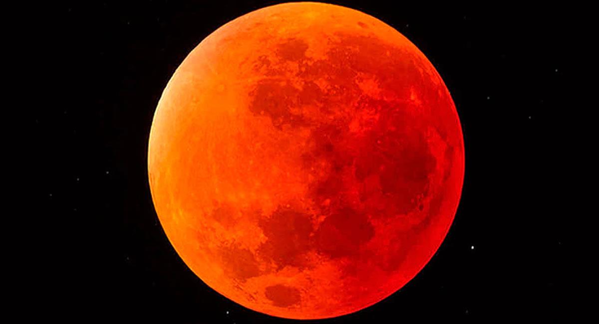 Una Luna de Sangre marcará el mes. Foto: Pinterest
