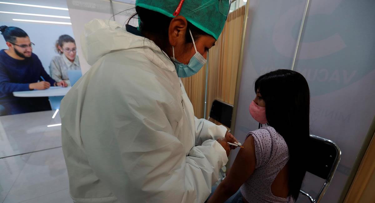 Adolescentes se vacunarán en Bolivia contra la COVID-19 con autorización paterna
. Foto: EFE