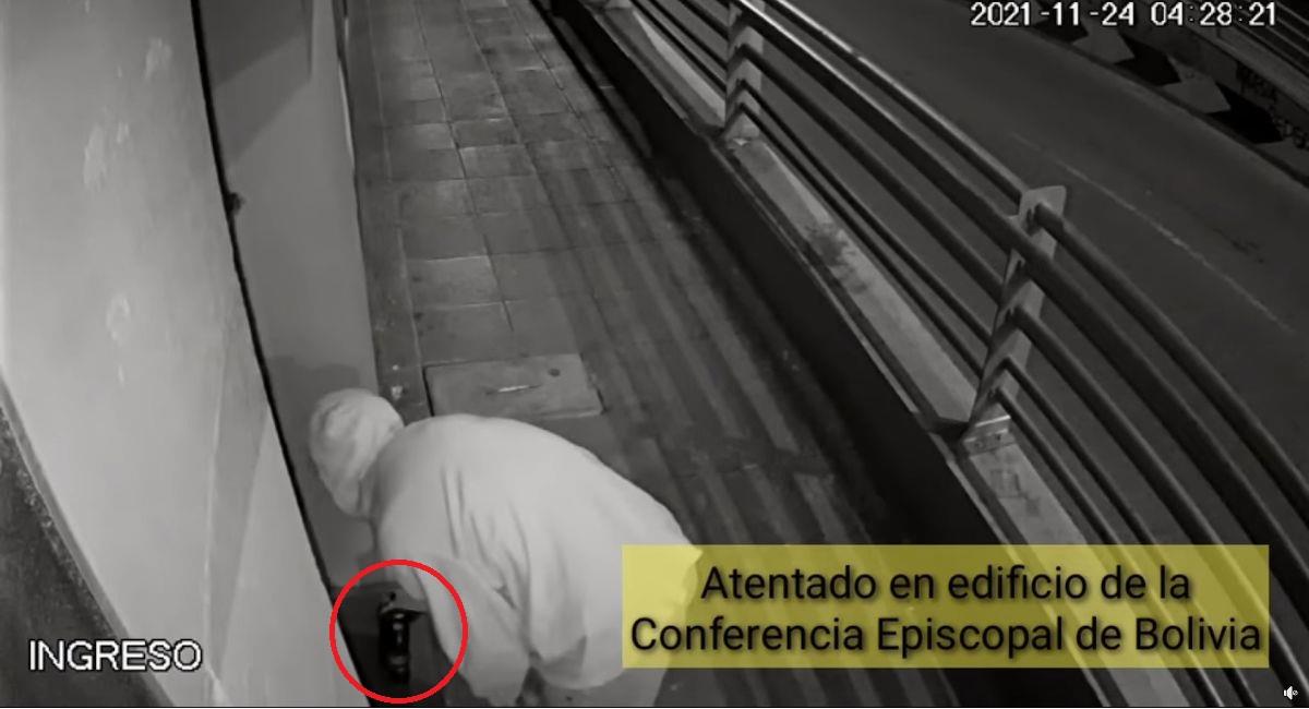 Captura de pantalla del video de la cámara de seguridad. Foto: Facebook Diócesis de San Ignacio de Velasco