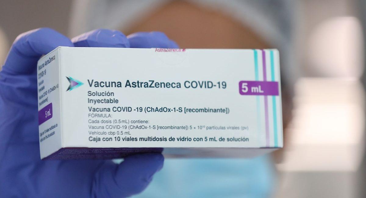 Vacuna de AstraZeneca contra la COVID-19. Foto: EFE