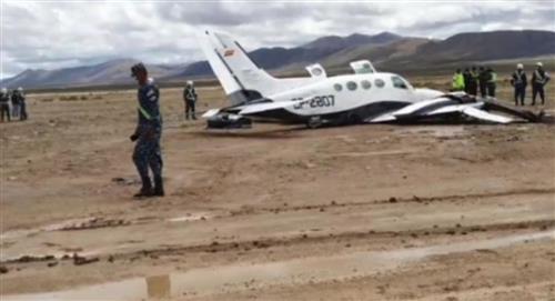 Aterrizaje de emergencia de una avioneta en Uyuni deja cuatro heridos