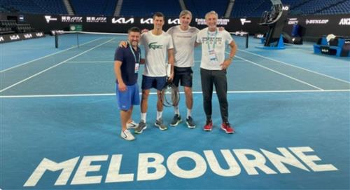 Djokovic mantiene visa que lo acerca a su participación en el Australian Open 