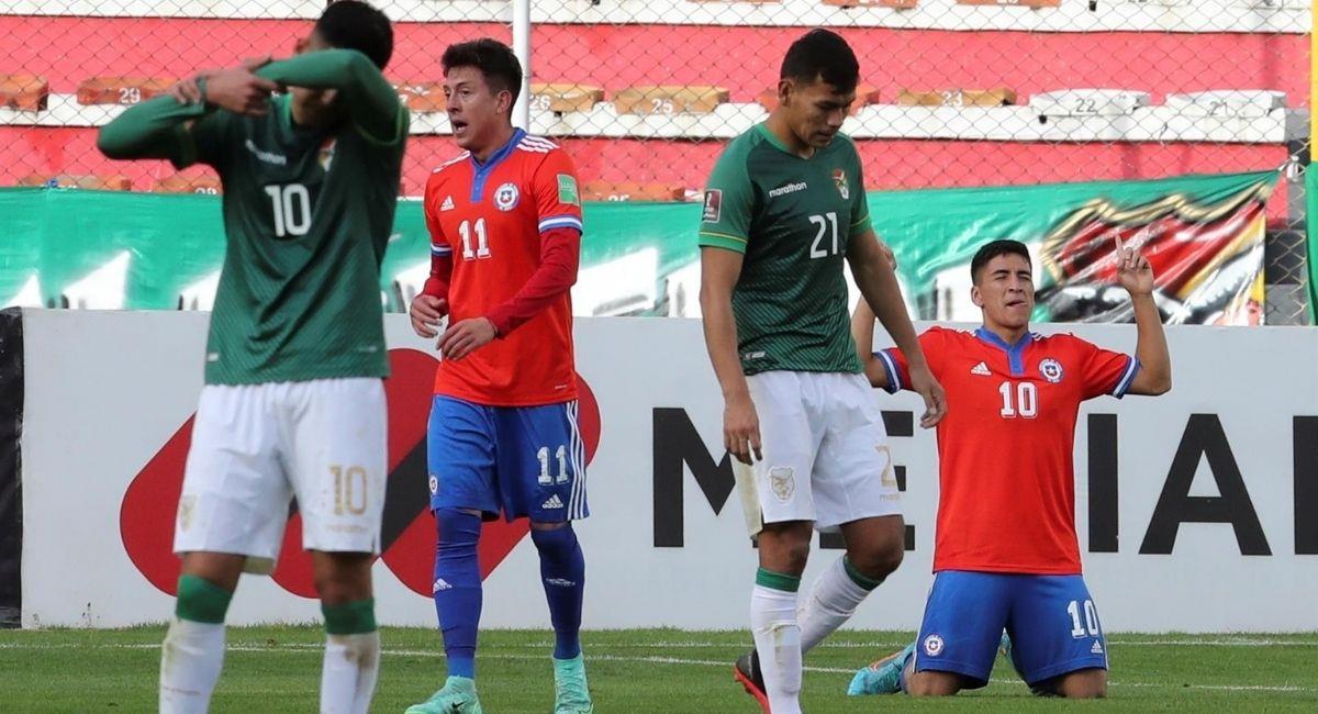 Imagen del partido de Bolivia 2 - 3 Chile en el Hernando siles el 1 de febrero. Foto: EFE