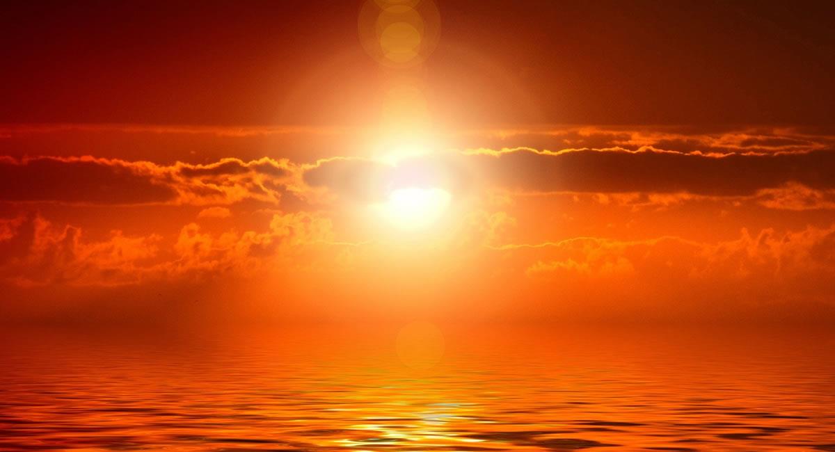 Una tormenta solar ocurre cuando el Sol expulsa una nube de partículas cargadas y fluctuaciones electromagnéticas. Foto: Pixabay