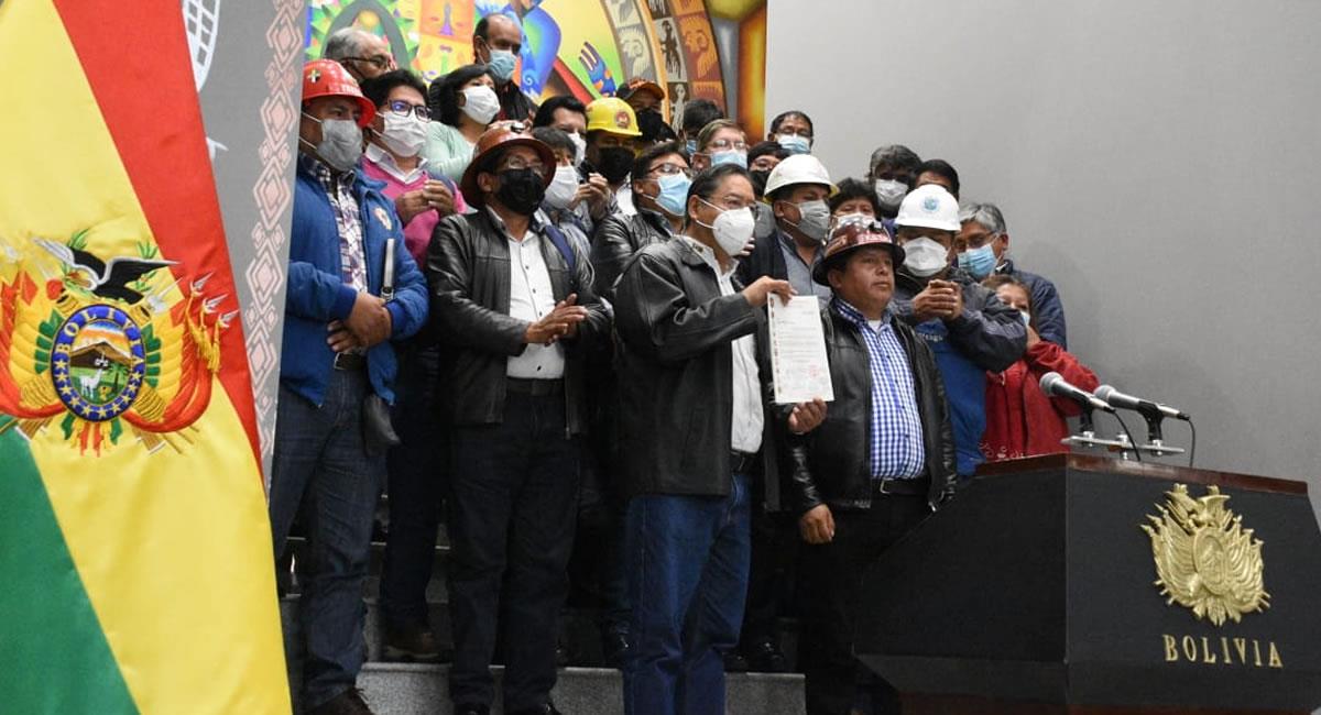El documento contiene 11 páginas seccionadas en diferentes áreas de preocupación de los trabajadores bolivianos. Foto: ABI