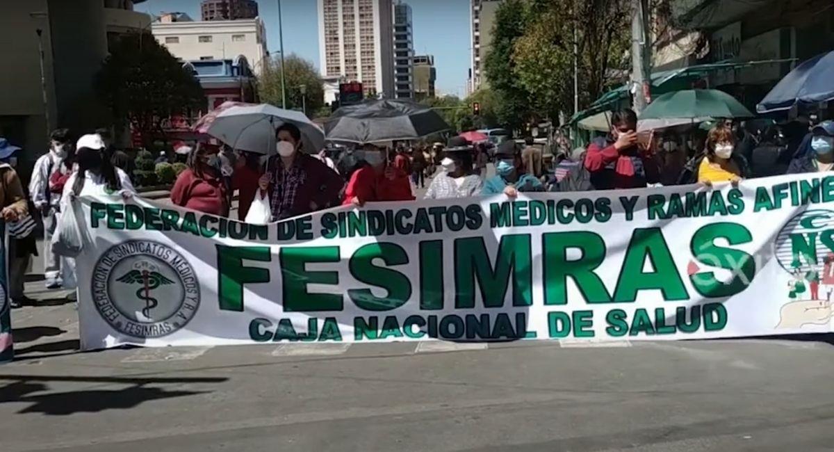 Sectores de la Salud movilizados en La Paz. Foto: Youtube