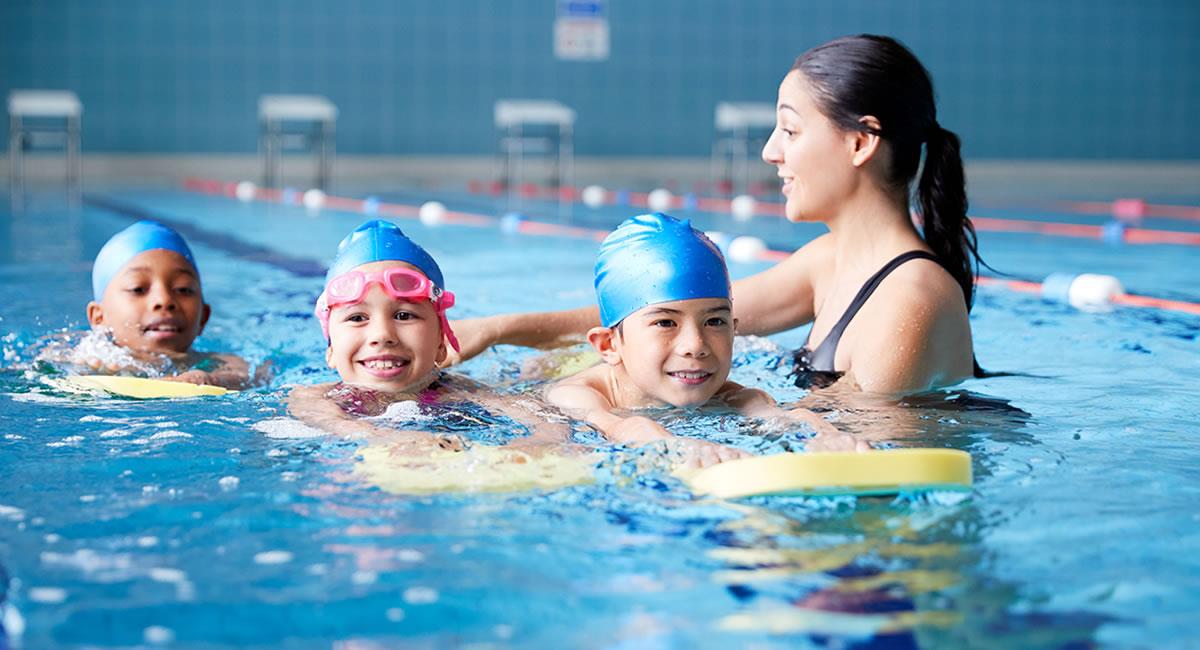 La natación mantiene en estado saludable el sistema circulatorio. Foto: Shutterstock