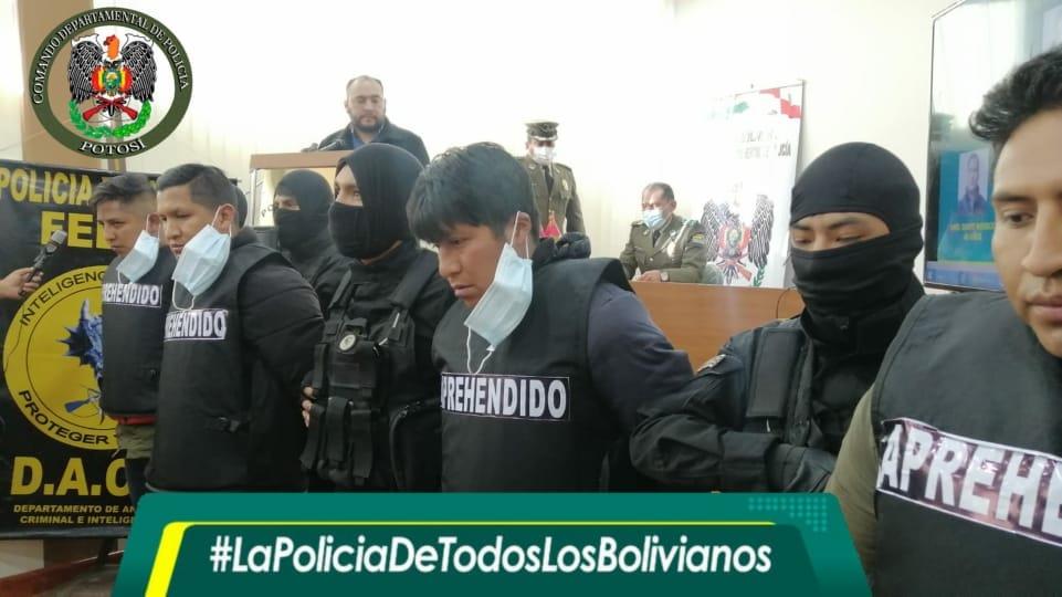 Presentación de los cuatro aprehendidos por la tragedia en Potosí. Foto: ABI