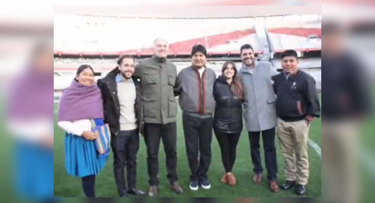 Evo Morales con dirigentes de River Plate y del MAS. Foto: Twitter