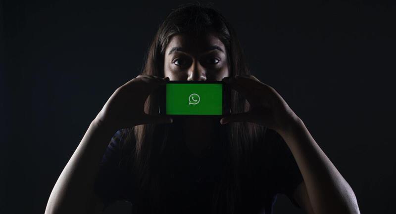 ¿Cómo saber si alguien espía tus conversaciones en Whatsapp?