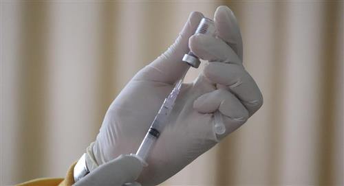 La vacuna contra la variante ómicron: Reino Unido aprobó su uso