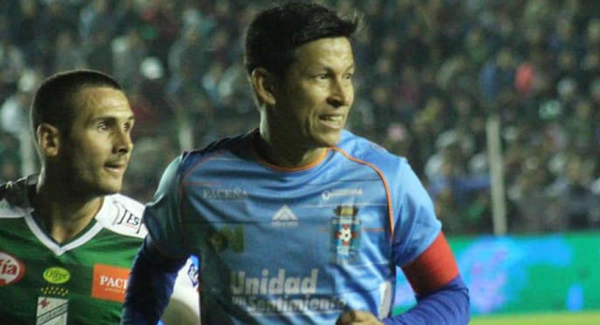 El volantero se convirtió en el jugador de campo con más partidos en primera división de la historia del fútbol. Foto: Facebook Joselito Vaca Velasco #10