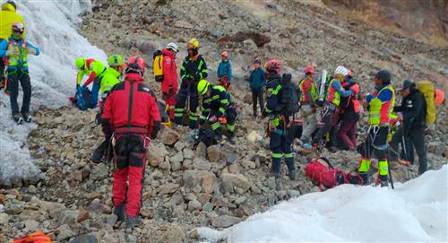 Escalador fallece al caer del nevado Illimani de Bolivia