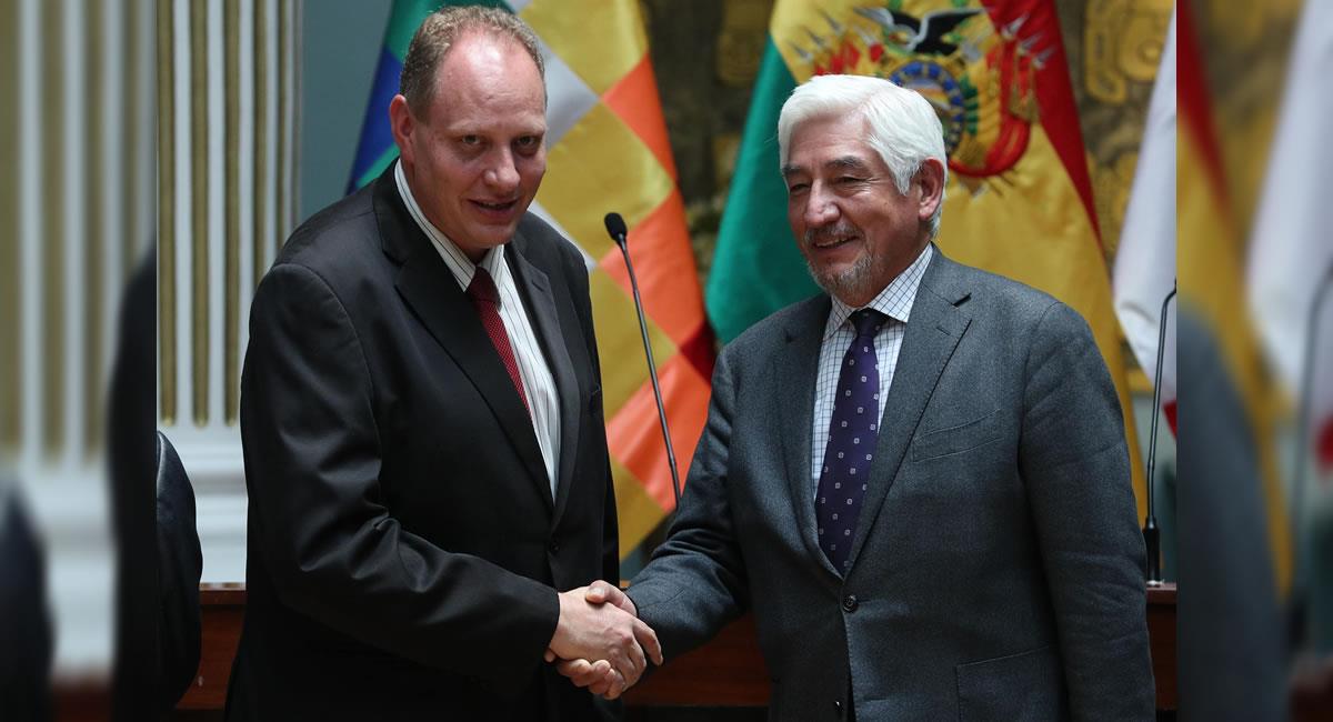 Viceministro de Comercio Exterior de Bolivia, Benjamín Blanco junto a su par de Perú, Miguel Julián Palomino. Foto: EFE