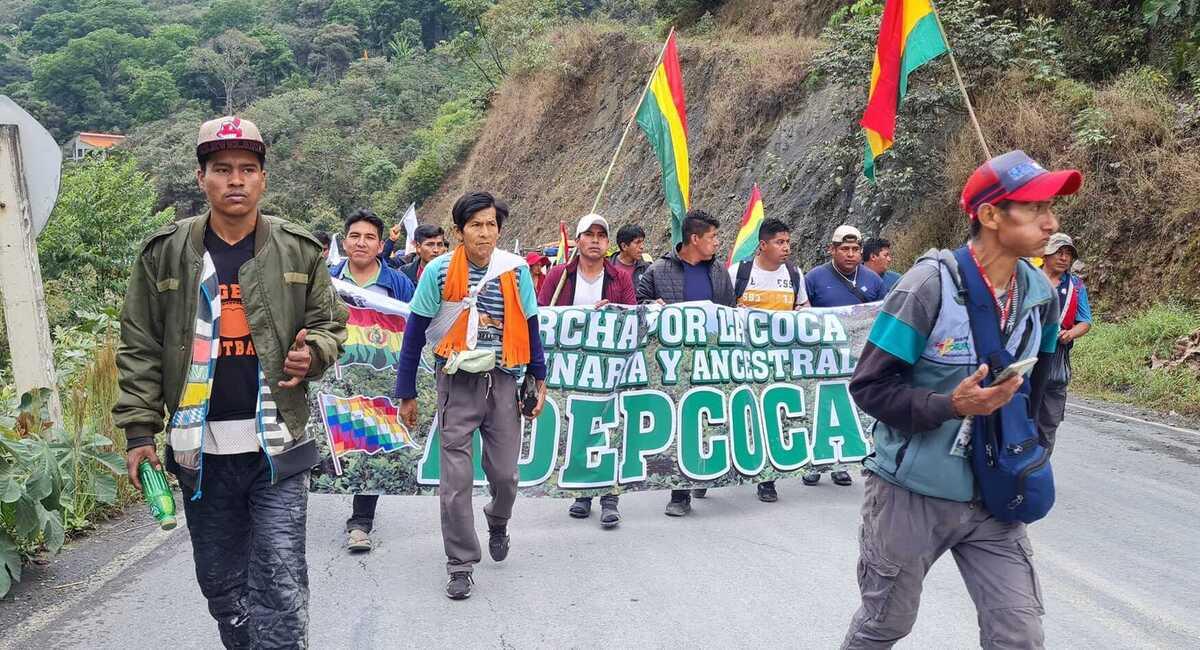 La marcha de cocaleros llegó este lunes al centro de la ciudad de La Paz. Foto: Facebook Adepcoca