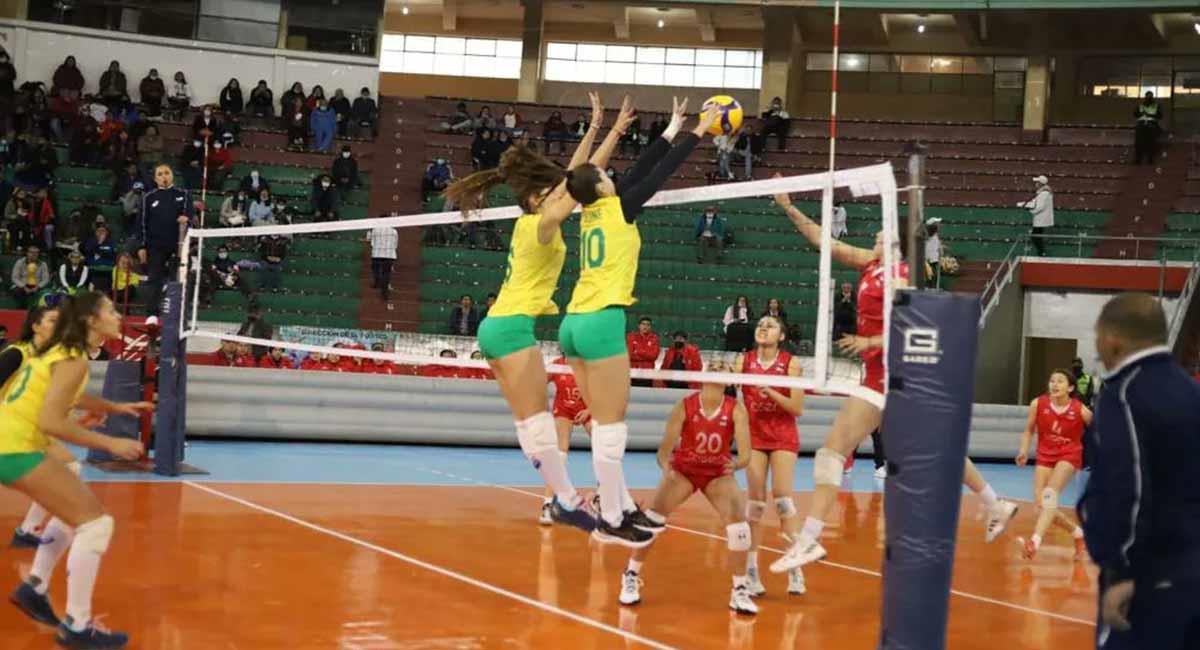 La selección femenina de voleibol se midió contra Venezuela este lunes 3 de octubre. Foto: Twitter @fevochi_oficial
