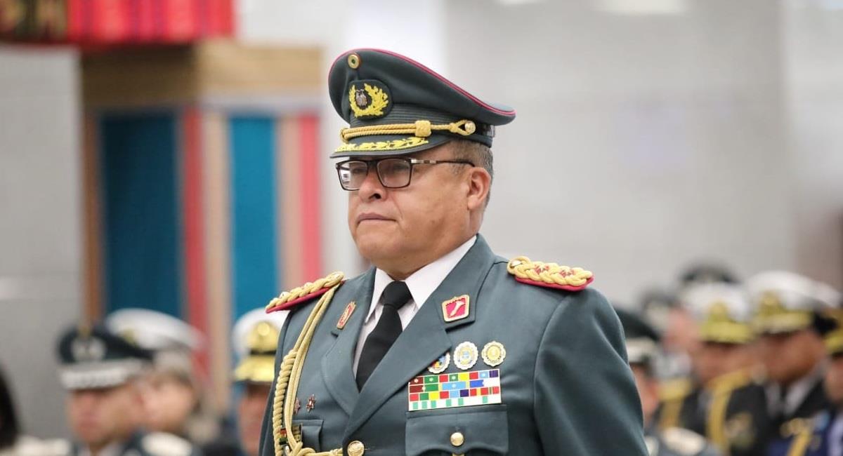 Zúñiga fue posesionado como comandante del Ejercito este martes. Foto: ABI