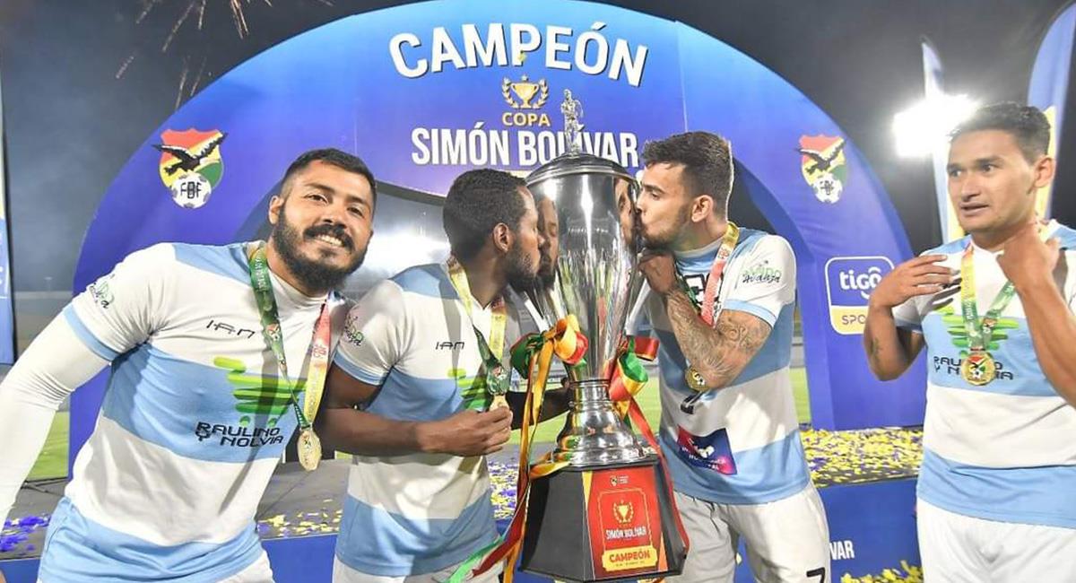 El Vaca Díez se 'coronó' como Campeón de la Copa Simón Bolívar y logró ascender a la División Profesional. Foto: Twitter @LDDLPBol