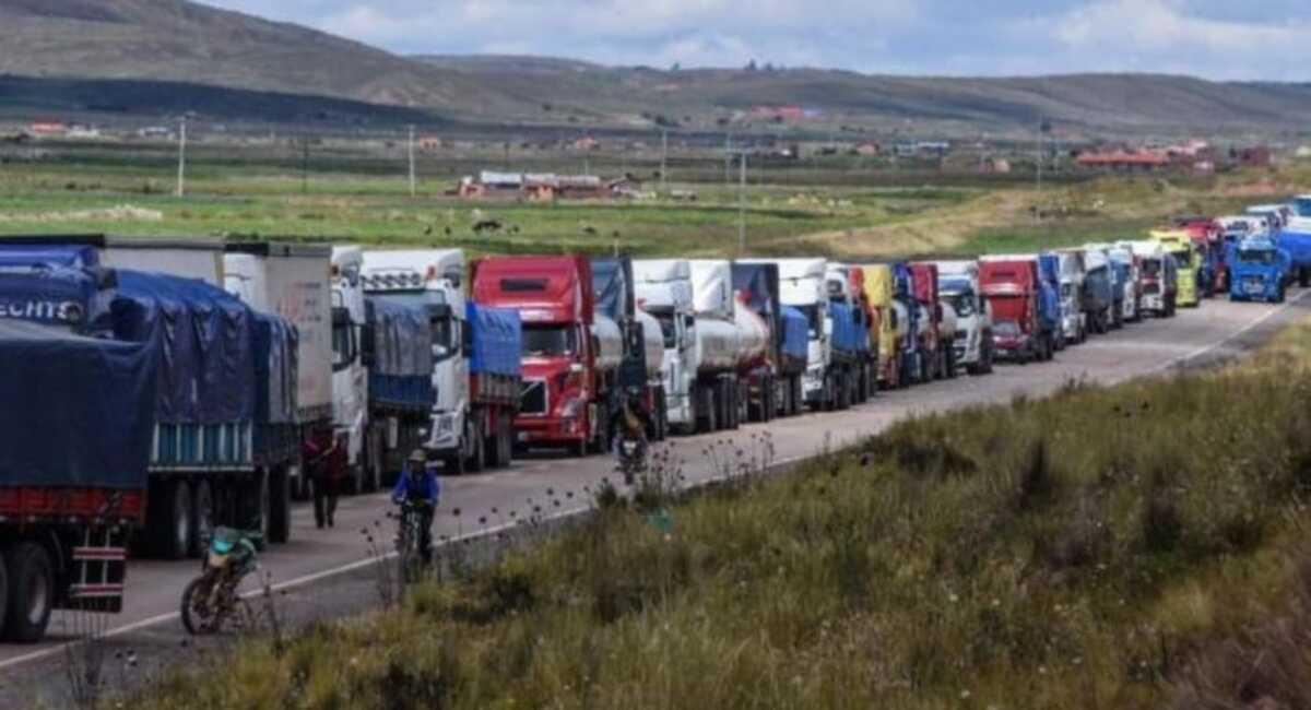 Las exportaciones e importaciones sufren perdidas diarias por los conflictos en Perú. Foto: Facebook Destinos con Rocío