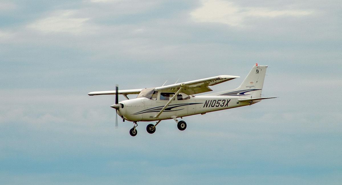 Una avioneta Cessna similar a esta fue detenida en Paraguay con pasta base de coca. Foto: Pixabay