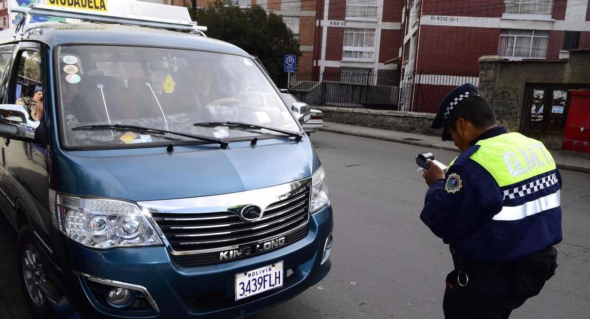 Desde diciembre se implementa el Plan de Reordenamiento Vehicular en La Paz. Foto: Facebook GAMLP