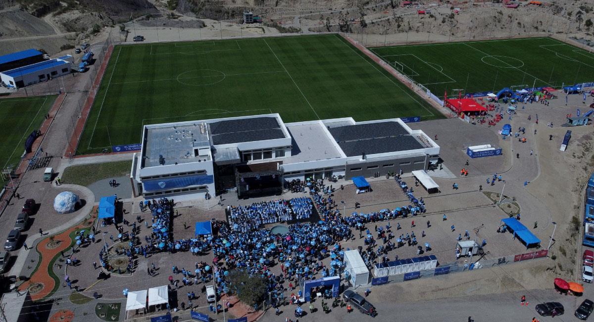 Bolívar inaugura moderna instalación para "revolucionar" el fútbol boliviano. Foto: EFE