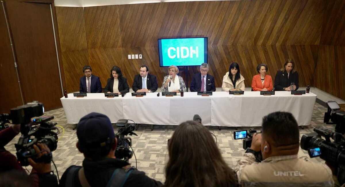 Otra delegación llegó a Cochabamba, donde también se reunirán con autoridades de la Gobernación. Foto: Facebook CIDH