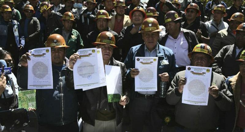 Mineros auríferos dan luz "verde" al proyecto de Ley del Oro en Bolivia