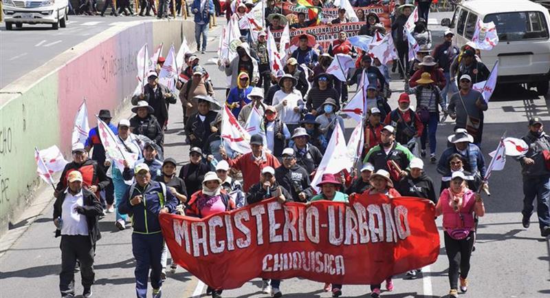 Confederación de maestros reactivó las protestas para elevar sus exigencias al Gobierno 