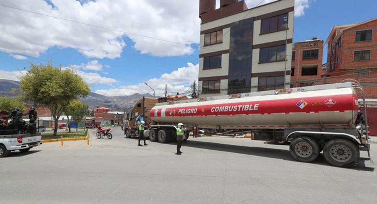 Algunos medios internacionales aseguran que Bolivia ya casi "no produce" gas. La YPFB dice que sí. Foto: Twitter Captura @MCN_ComGlobal