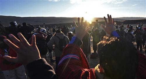 Con ceremonia ancestral mandatarios dieron la bienvenida al Año Nuevo Aymara 