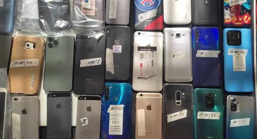 La FELCC y la Alcaldía buscan a los dueños de más de 100 celulares extraviados en las Fiestas Julias