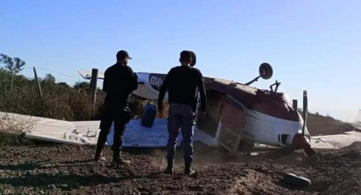 La avioneta con placa boliviana cayó en el chaco de Argentina con más de 300 kilos de cocaína. Foto: Facebook Info VM
