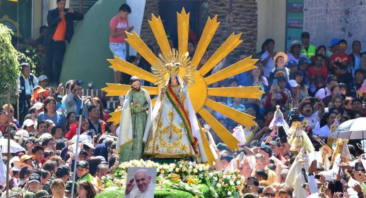 La fiesta en honor a la Virgen de Urkupiña, forma parte de una serie de eventos entre julio y agosto. Foto: Facebook Red Patria Nueva - Radio Illimani
