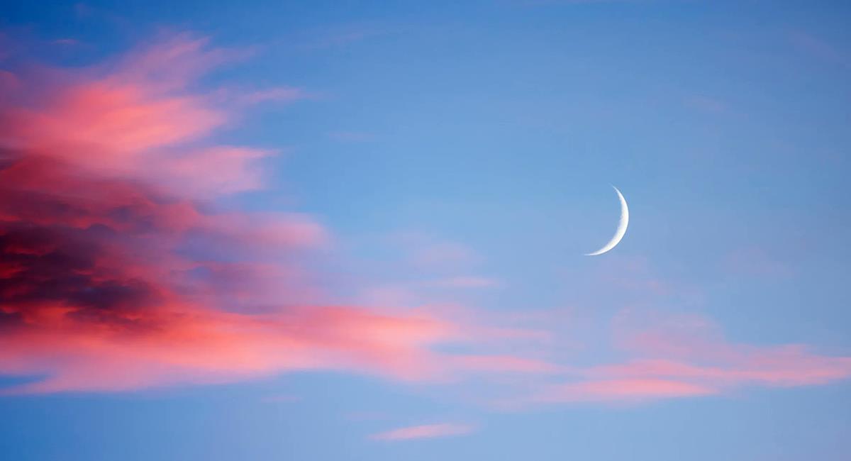 Aprovecha la última Luna Nueva para manifestar lo que tu corazón anhela. Foto: Twitter Captura @ClaveAstral