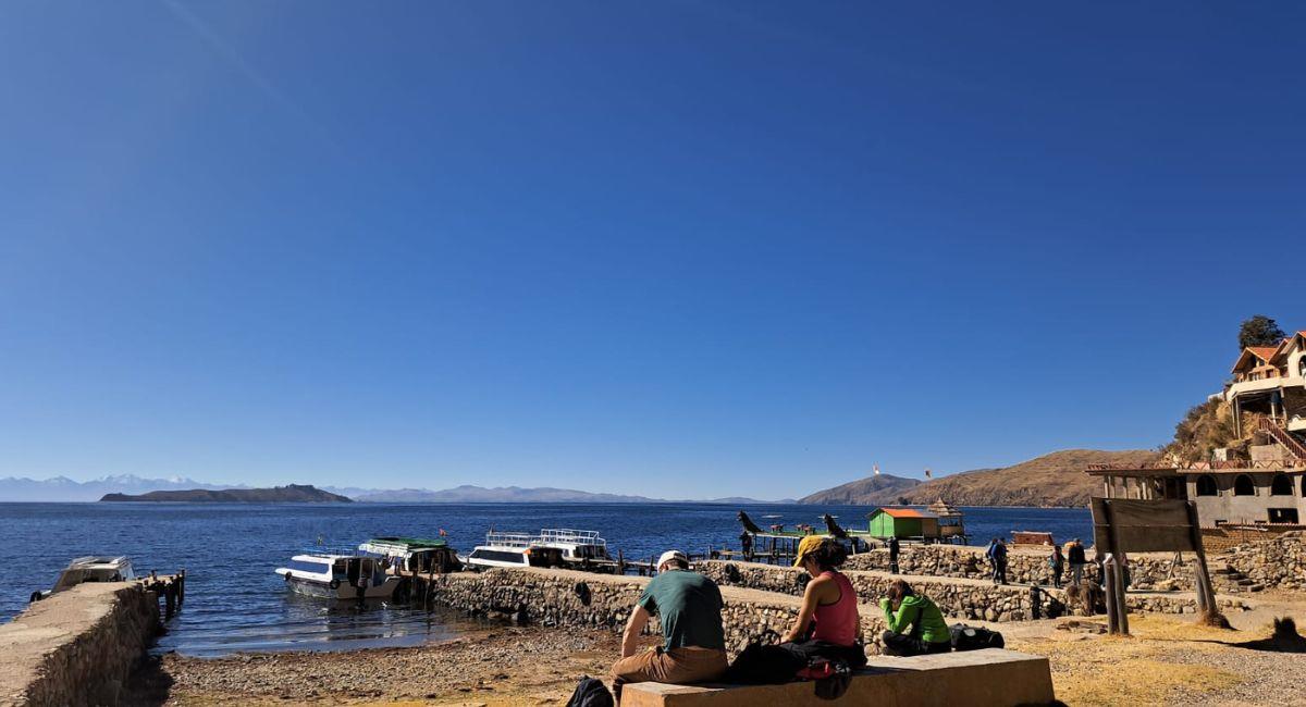 El registro del miércoles señala que el lago Titicaca tiene una altura de 3.807,35 metros. Foto: ABI