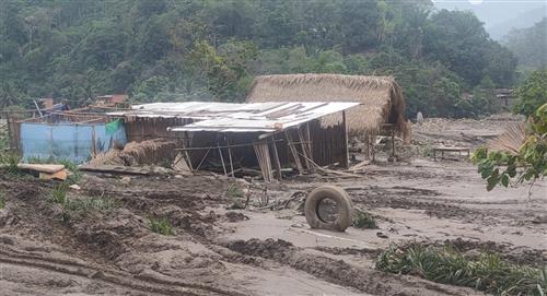 Treinta dos familias damnificadas tras desborde de río Coroico 