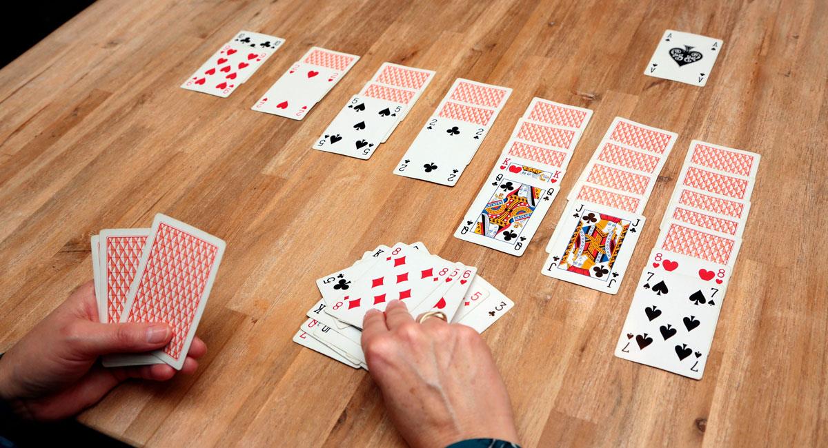 El Solitario, un entretenido juego de cartas. Foto: Shutterstock