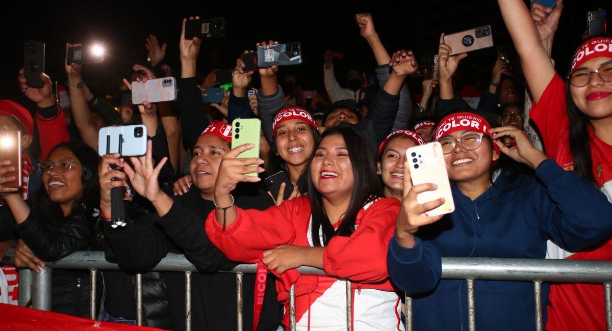Se conoció que el 50% de las entradas para el partido fueron adquiridas por los hinchas peruanos. Foto: Facebook FPF