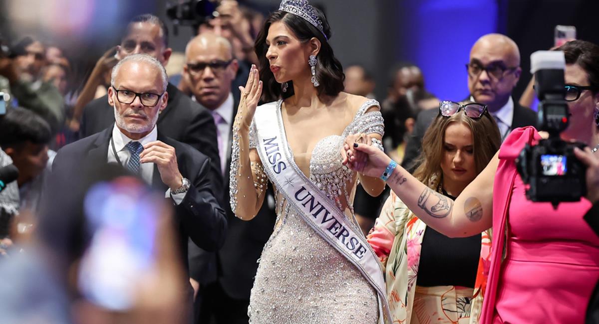 La información fue revelada a través de las redes sociales. La Miss Universo 2023 aún no se ha pronunciado. Foto: Twitter Captura @sheynnispalacios_of