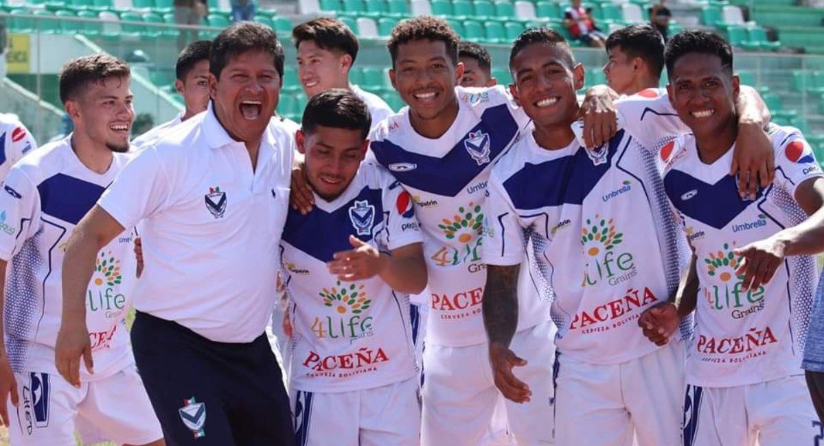 Los de Oruro se impusieron 4-2 contra San Antonio de Bulo Bulo y lograron el ascenso a la División Profesional. Foto: Twitter @TheStrongestGPS