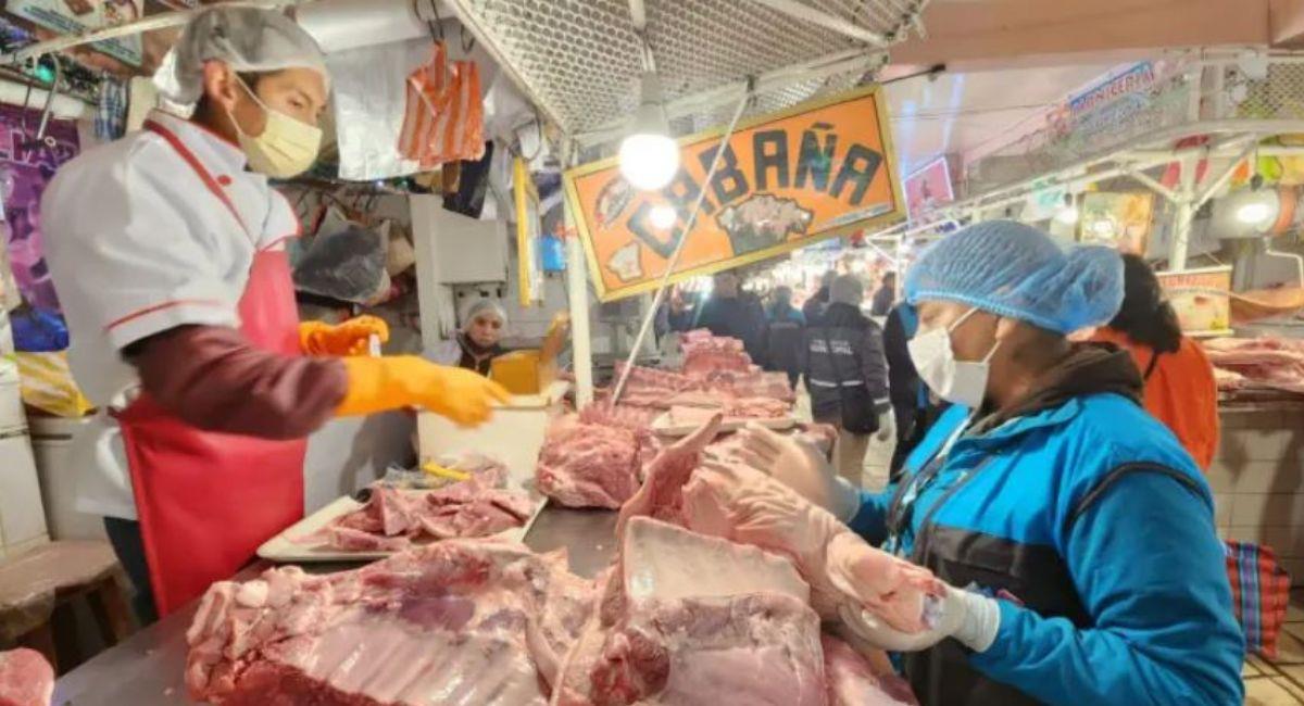 300 vendedoras de carne de cerdo recibieron capacitaciones sobre las buenas prácticas. Foto: AMUN