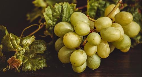 Año Nuevo: ¿Por qué se comen uvas?