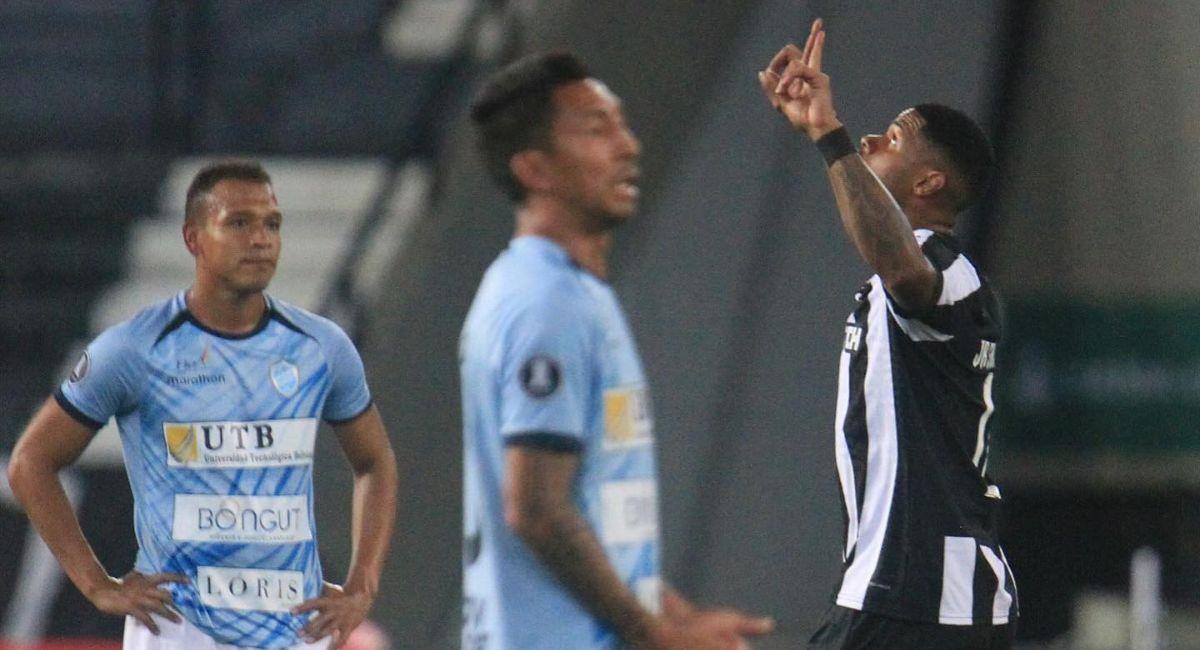 Aurora no pudo aguantar más que tres minutos antes de que el delantero Júnior Santos anotara el primer gol. Foto: Facebook Botafogo de Futebol e Regatas