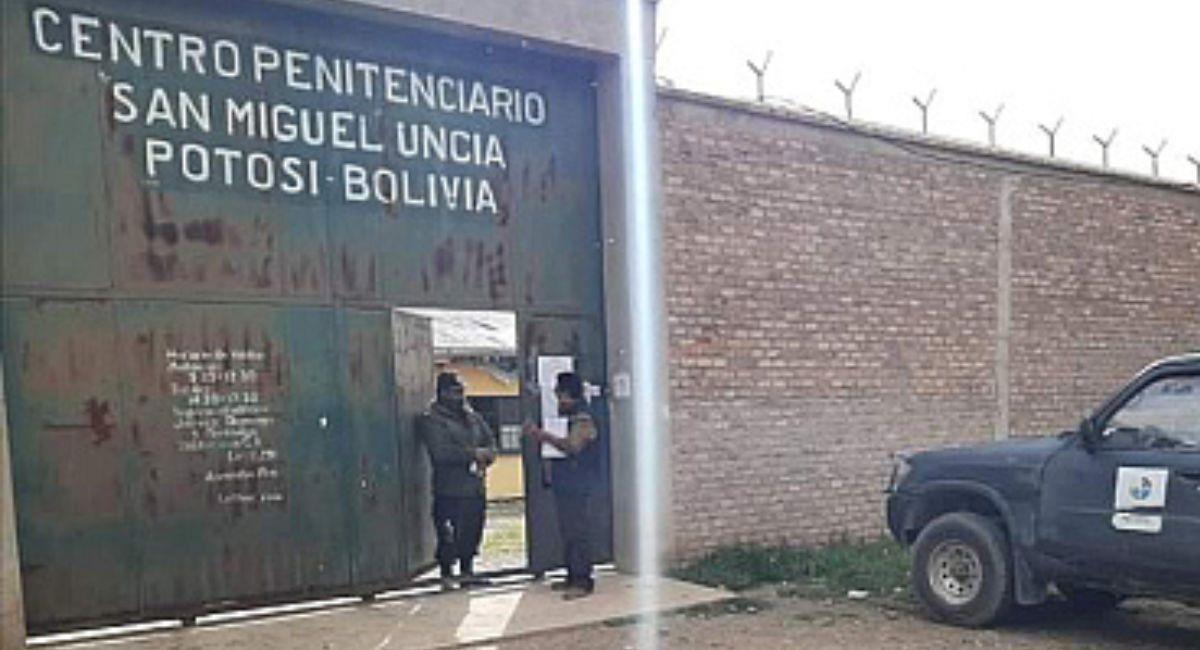 La cárcel tenía solo cuatro guardias para custodiar a 200 reclusos. Foto: Twitter @Canal_BoliviaTV