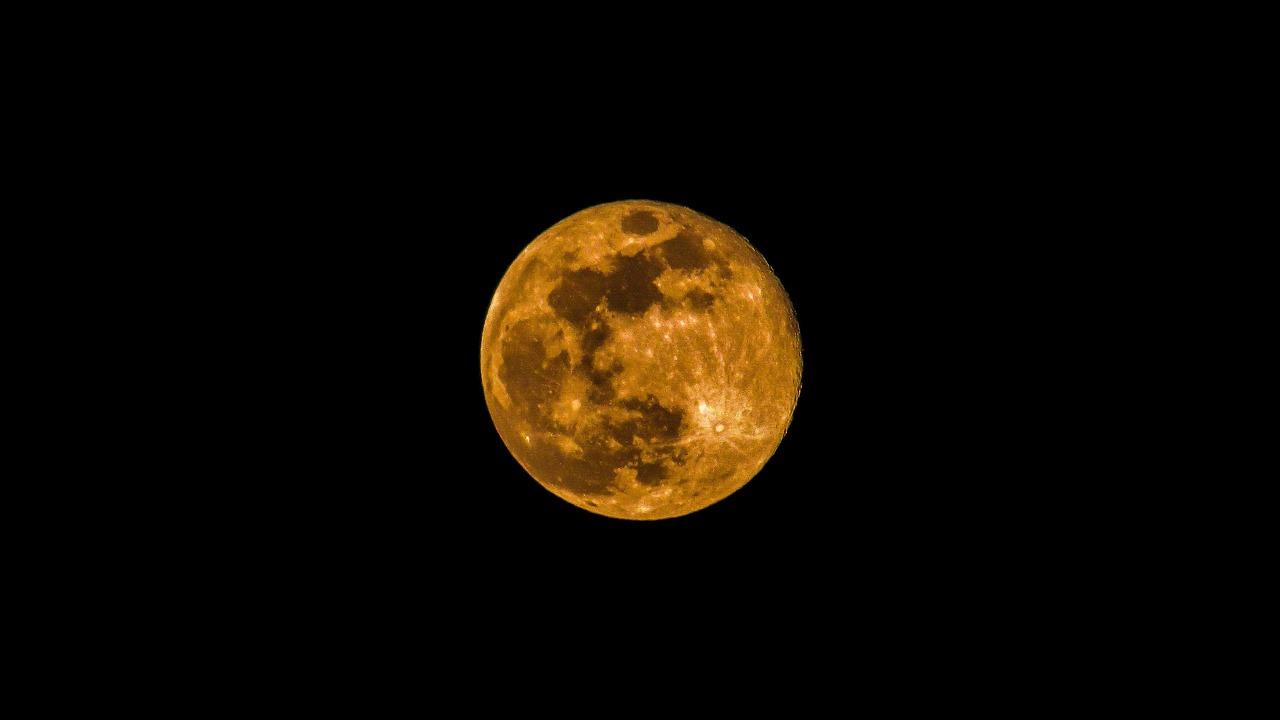 La Luna llena de Gusano y el eclipse estarán "pegaditos" en este 25 de marzo. Foto: Pixabay