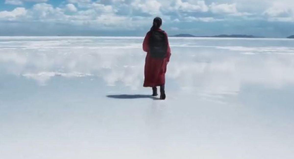 El Salar de Uyuni habría servido como inspiración para la película romántica. Foto: Facebook Captura Embajada de Bolivia en Japón